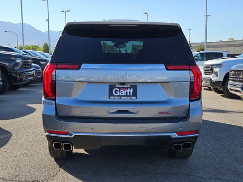Used 2025 GMC Yukon Denali AWD/4WD image 7