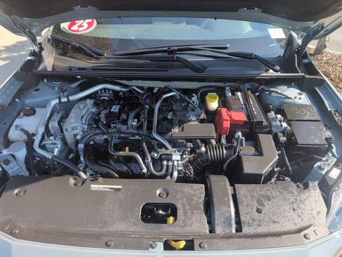 Used 2025 Nissan Sentra SV image 32