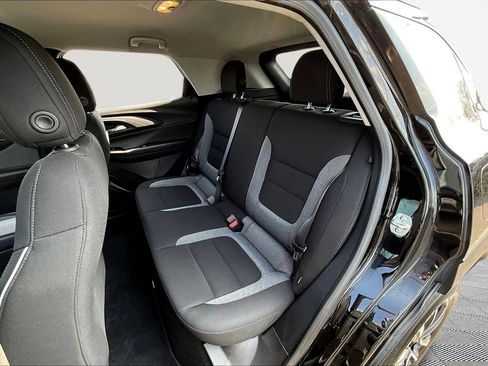 Used 2024 Chevrolet TrailBlazer LT w/ LT Cold Weather Package image 22