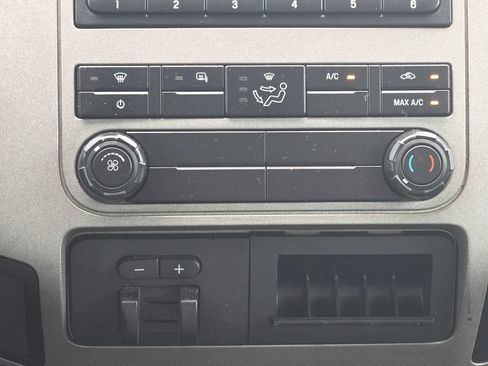 Used 2013 Ford F250 XLT AWD/4WD image 15