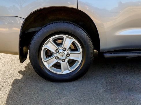 Used 2018 Toyota Sequoia SR5 image 23