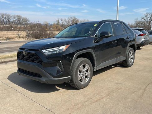 Certified 2025 Toyota RAV4 XLE image 3