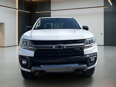 Used 2022 Chevrolet Colorado Z71 AWD/4WD image 9