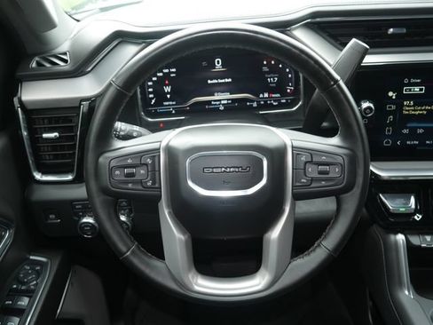 Used 2024 GMC Sierra 2500 Denali w/ Denali Reserve Package AWD/4WD image 19