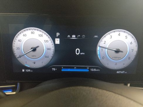 Used 2024 Hyundai Elantra SEL FWD image 23