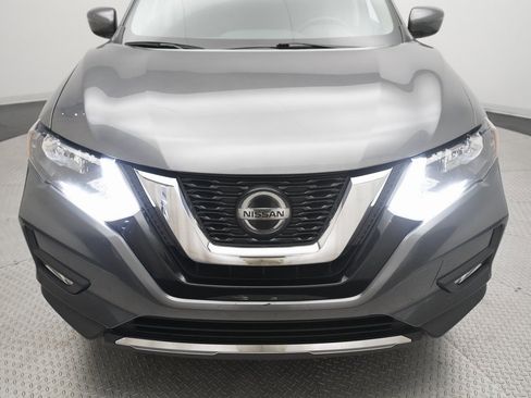 Used 2020 Nissan Rogue SV image 21