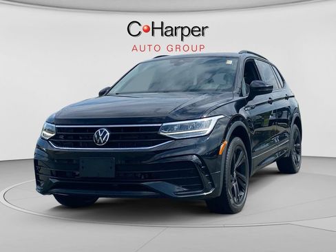 Used 2024 Volkswagen Tiguan SE R-Line AWD/4WD image 7