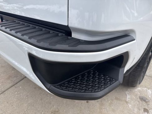 Used 2023 GMC Sierra 1500 Pro w/ Graphite Edition image 17