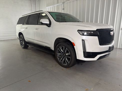 Used 2021 Cadillac Escalade ESV Sport Platinum image 1