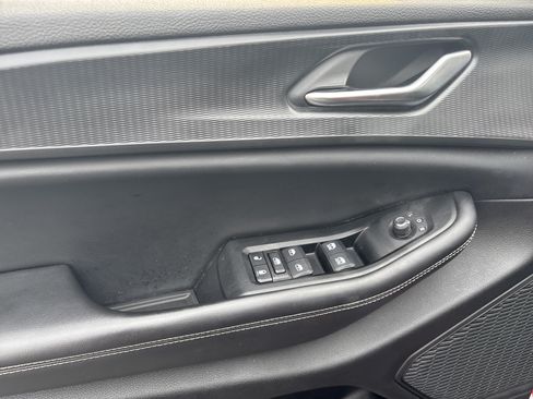 Used 2023 Jeep Grand Cherokee L Laredo AWD/4WD image 16