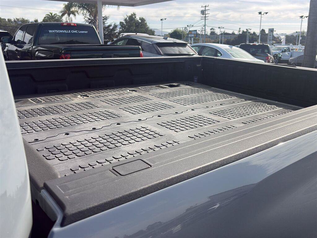 Used 2025 Chevrolet Silverado 2500 ZR2 w/ ZR2 Bison Edition AWD/4WD image 26