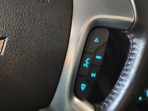 Used 2015 Chevrolet Traverse LT w/ Style and Technology Package FWD image 28