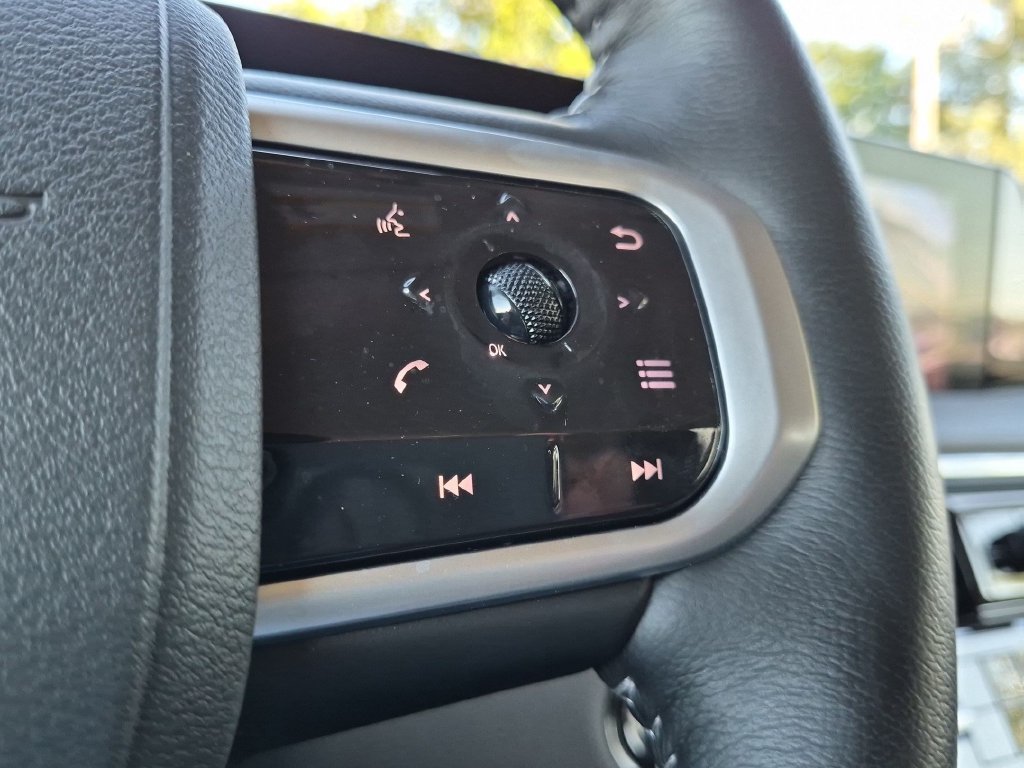 Used 2026 Nissan Armada SV AWD/4WD image 16