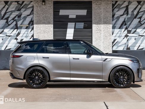 Used 2024 Land Rover Range Rover Sport image 21