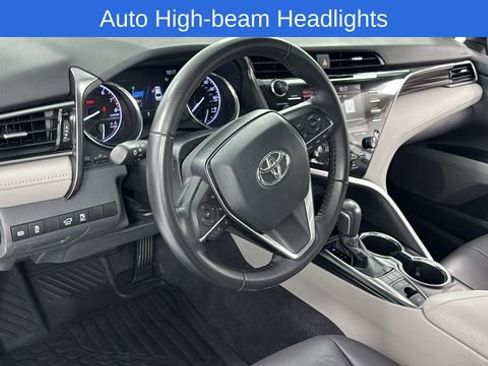 Used 2019 Toyota Camry L image 31