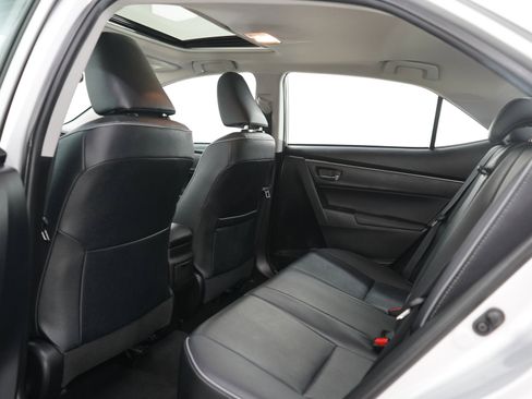 Used 2017 Toyota Corolla XLE FWD image 16
