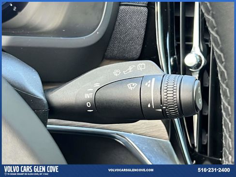 Certified 2025 Volvo XC90 B5 Core w/ Climate Package image 23