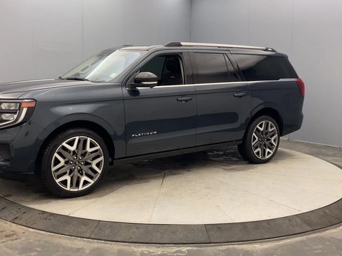 Used 2025 Ford Expedition Max Platinum w/ Platinum Ultimate Package AWD/4WD image 9