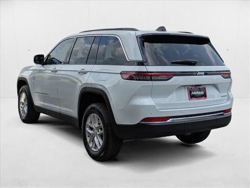 New 2025 Jeep Grand Cherokee Laredo X image 7