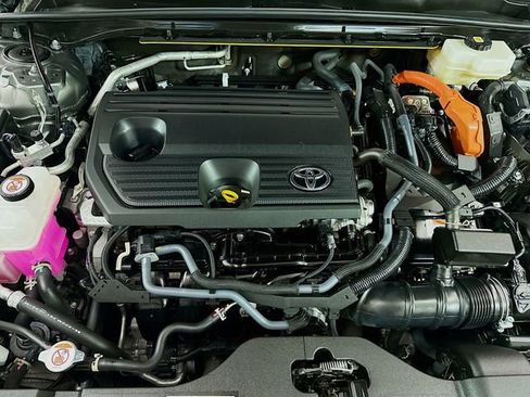 Used 2024 Toyota Crown XLE image 29