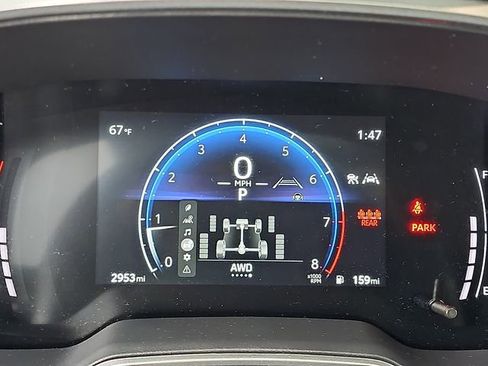 Used 2025 Toyota Corolla Cross XLE w/ Convenience Package AWD/4WD image 21