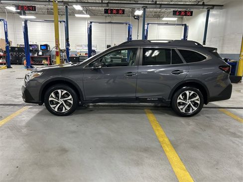 Certified 2020 Subaru Outback Limited image 5