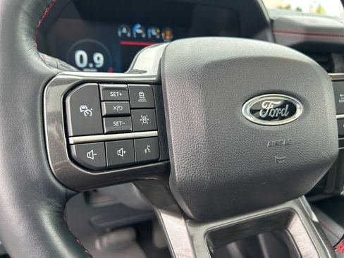 Used 2024 Ford Expedition Limited AWD/4WD image 16