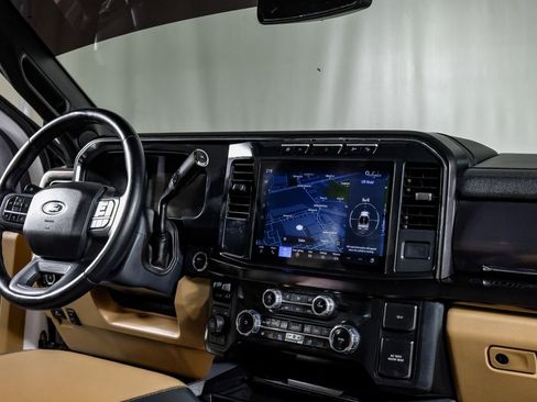 Used 2024 Ford F350 Lariat w/ FX4 Off-Road Package image 22