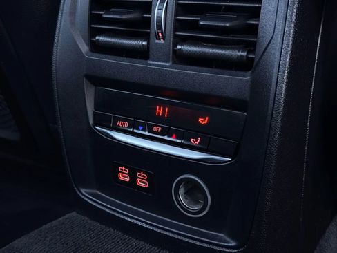 Used 2019 BMW 330i Sedan w/ M Sport Package image 46