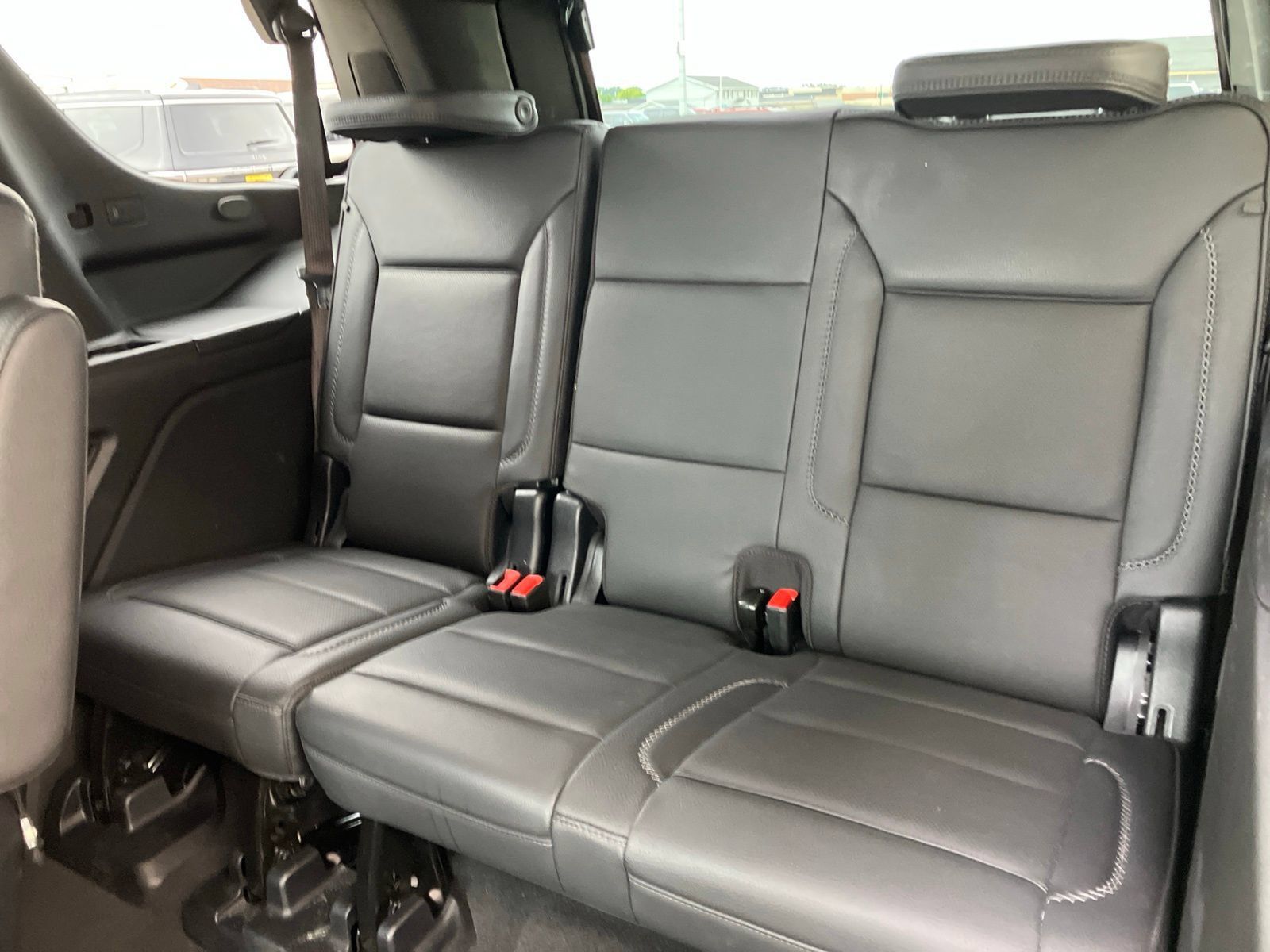 Used 2025 GMC Yukon Denali AWD/4WD image 21