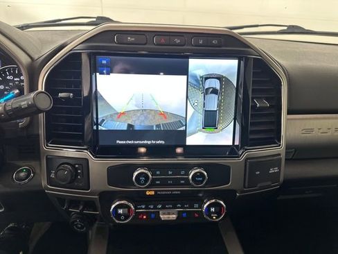 Used 2022 Ford F350 Platinum w/ FX4 Off-Road Package image 22