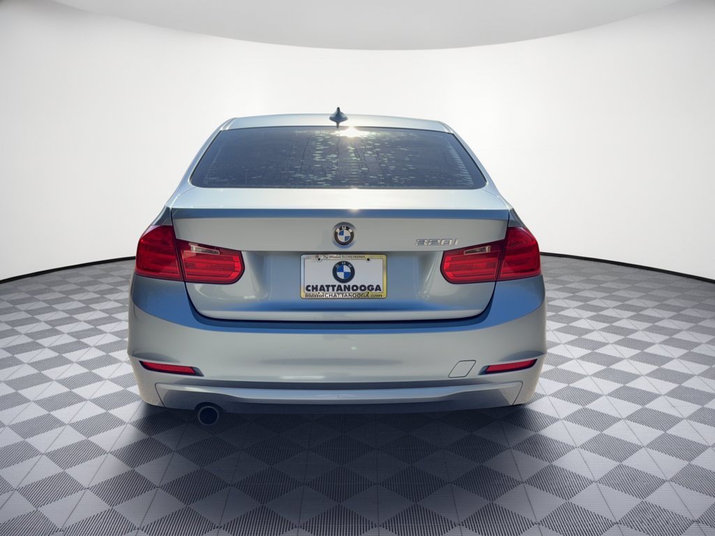 Used 2014 BMW 320i Sedan RWD image 11