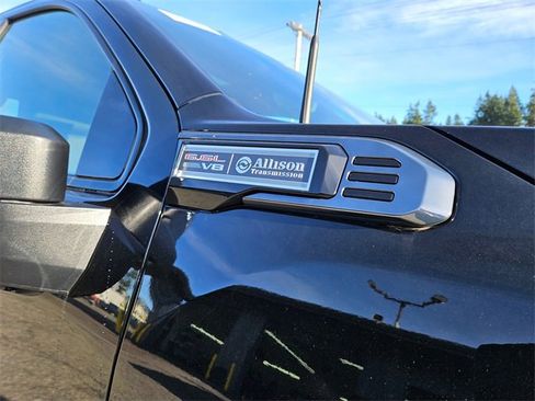 New 2026 GMC Sierra 2500 AT4 image 9