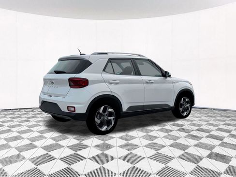 New 2026 Hyundai Venue SEL FWD image 13