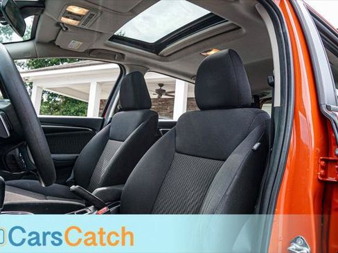 Used 2018 Honda Fit EX image 19