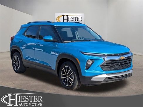 New 2025 Chevrolet TrailBlazer LT w/ Convenience Package image 1