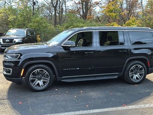 Used 2022 Jeep Wagoneer Series III w/ Convenience Group I image 8