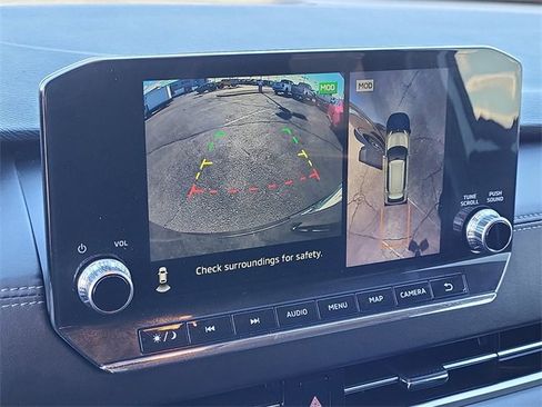 Used 2024 Mitsubishi Outlander SE image 13