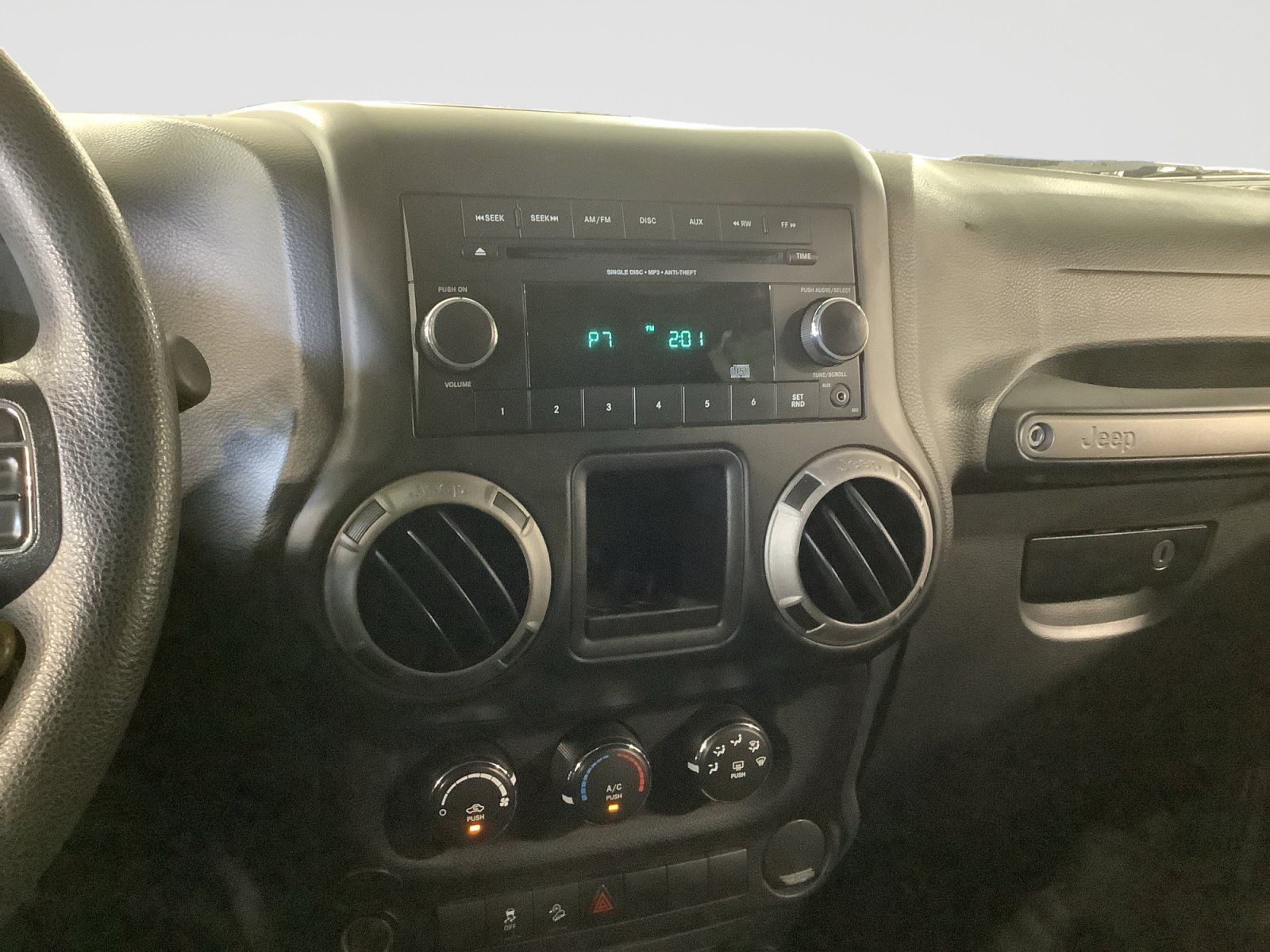 Used 2017 Jeep Wrangler Unlimited Sport AWD/4WD image 15
