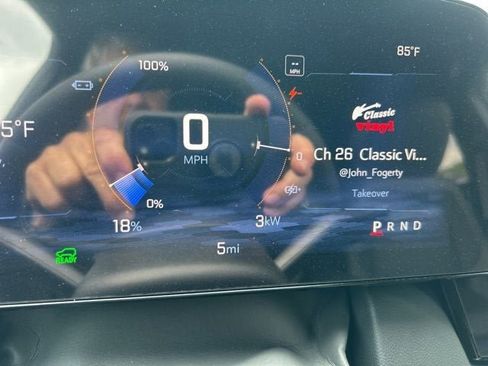 New 2025 Chevrolet Equinox EV LT image 14