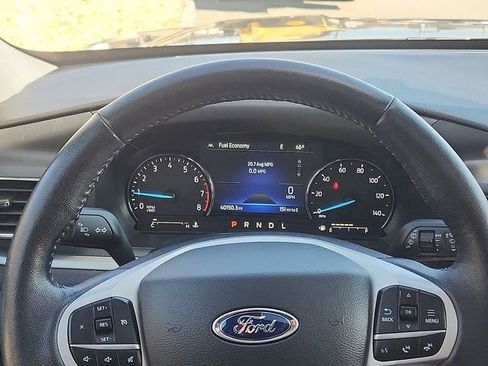 Certified 2022 Ford Explorer XLT w/ Equipment Group 202A AWD/4WD image 14