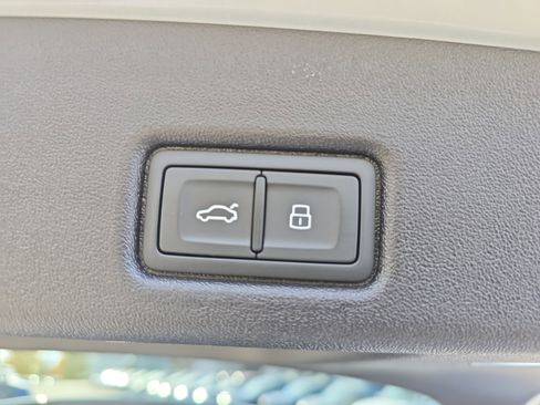 New 2025 Audi Q5 Premium Plus image 13