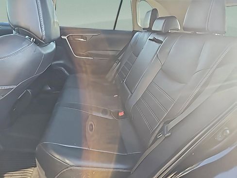 Used 2024 Toyota RAV4 XLE Premium image 31
