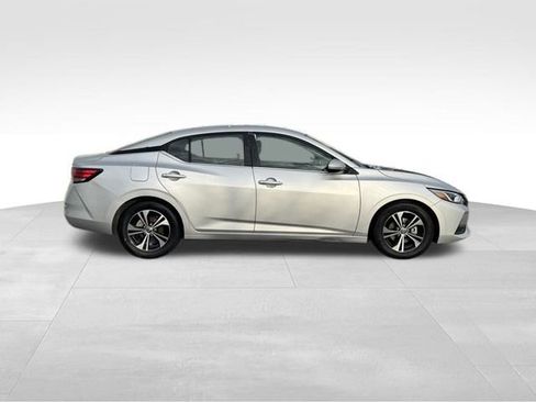 Used 2023 Nissan Sentra SV image 9