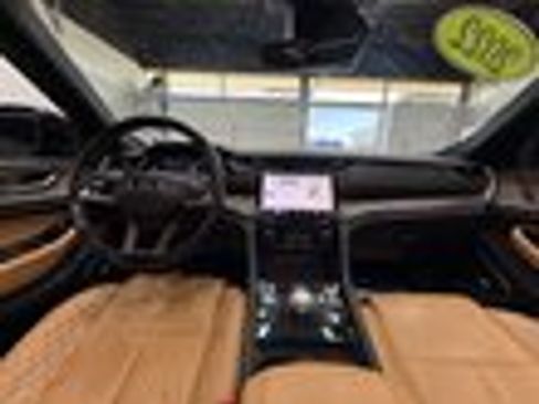 Used 2022 Jeep Grand Cherokee L Summit w/ Luxury Tech Group V image 11