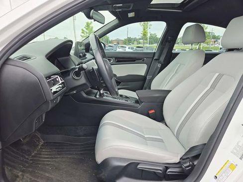 Used 2025 Honda Civic Sport image 9