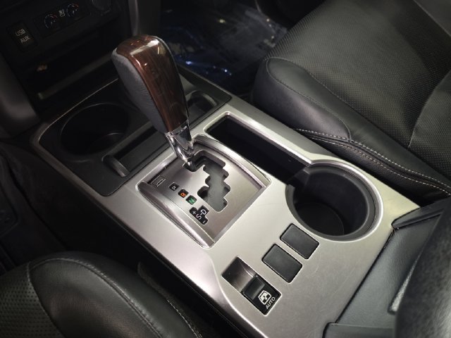 Used 2018 Toyota 4Runner Limited AWD/4WD image 27