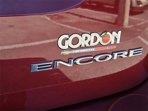 Certified 2022 Buick Encore Preferred image 18