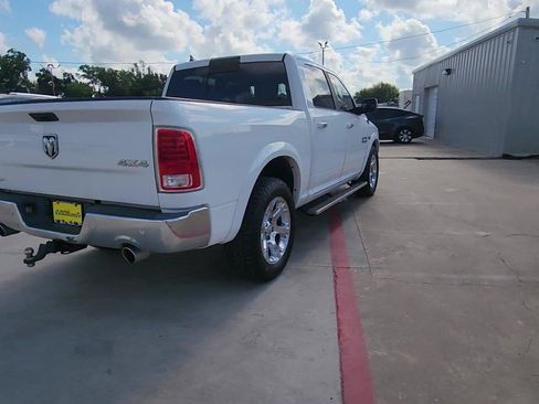 Used 2015 RAM 1500 Laramie w/ Convenience Group AWD/4WD image 8