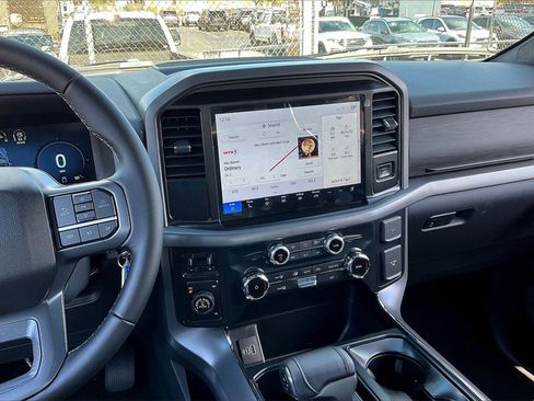 New 2025 Ford F150 XLT w/ Equipment Group 301A Standard image 6